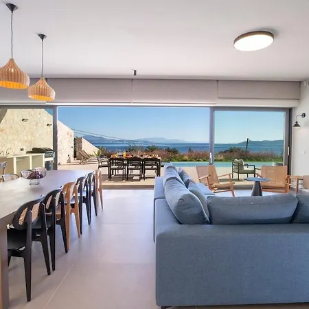 Amber By The Sea Villa *
