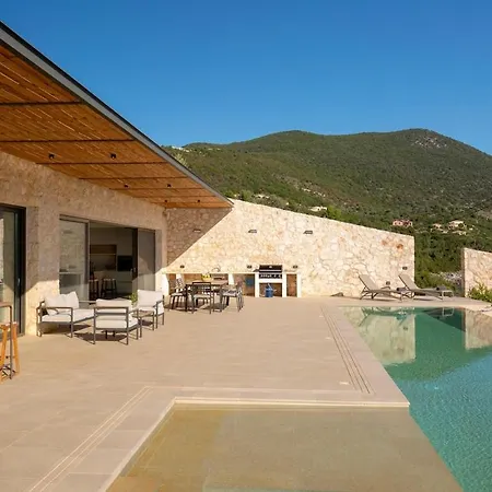 Villa Amber By The Sea *