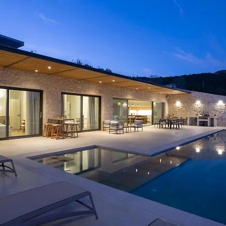 Amber By The Sea Villa Evgiros