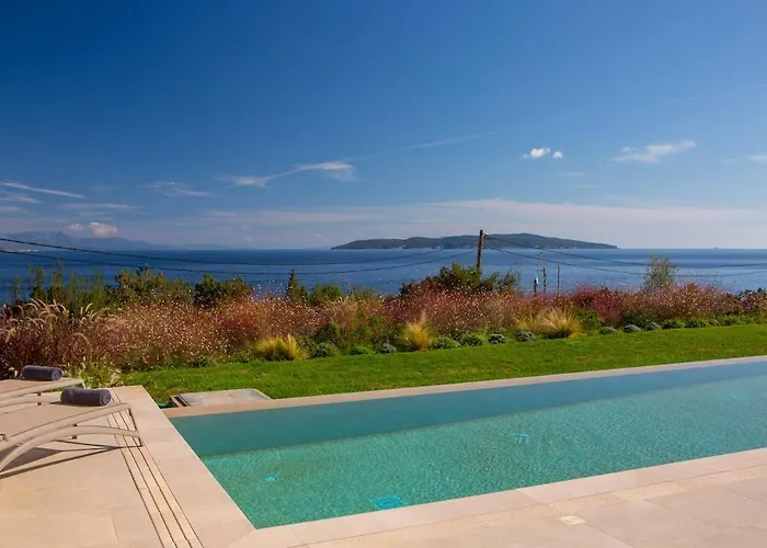 Willa Amber By The Sea